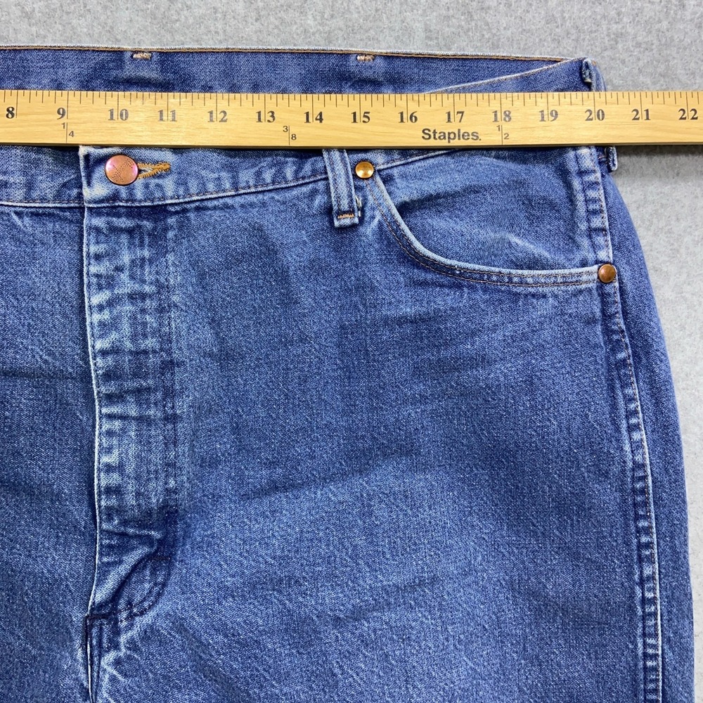 VINTAGE Wrangler Jeans Mens 40x29‎ Blue Denim Distressed Cowboy Cut Made In USA - Picture 8 of 12